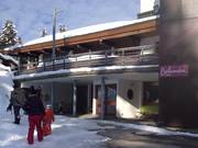 Le Club Belambra dispose de son propre domaine skiable pour les enfants et d’un accès direct aux pistes.