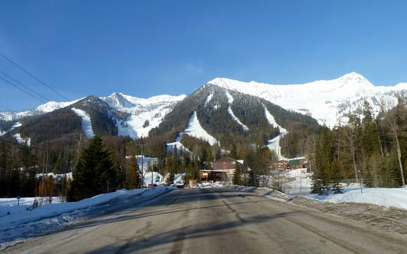 Chaînon Lizard: Accès aux domaines skiables et parkings – Accès, parking Fernie Chaînon Lizard: Accès aux domaines skiables et parkings – Accès, parking Fernie