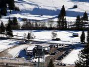 Pistes de ski de fond à la station de vallée à Pera di Fassa