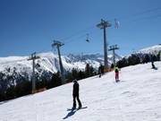 Les télésièges Mosta et Plato se croisent