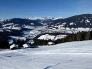 Vue sur Altenmarkt (environ 2 km du centre vers le domaine skiable)