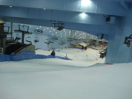 Préparation des pistes Asie occidentale – Préparation des pistes Ski Dubai – Mall of the Emirates