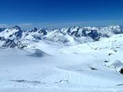 Vue sur le domaine skiable direction ouest, 3200 m d'altitude 