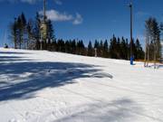 Les enfants adorent les obstacles sur la piste