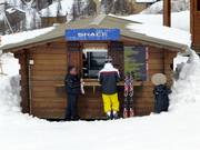 Sun Surf Snack propose des petits en-cas au téléski Chastillon.