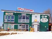 Le Sunside propose un bar au premier étage.