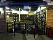 Location de skis dans le hall de ski à Rucphen