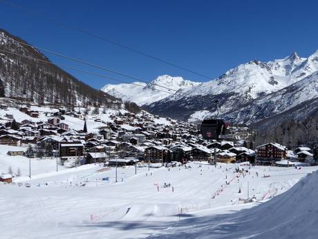 Saas-Fee/Saastal: offres d'hébergement sur les domaines skiables – Offre d’hébergement Saas-Fee