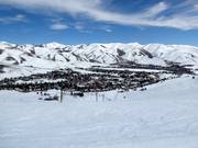 Vue sur Elkhorn Village depuis le mont Dollar
