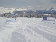 Départ de la piste de liaison très facile de 5,5 km entre le Mont Bisanne et Crest Voland