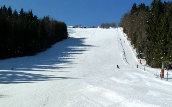 Domaines skiables pour skieurs confirmés et freeriders Almberg-Haidel-Dreisessel – Skieurs confirmés, freeriders Mitterdorf (Almberg) – Mitterfirmiansreut