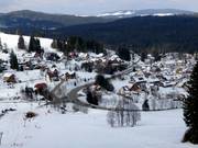 La localité d’Altglashütten, avec de nombreux hébergements, se trouve à proximité immédiate du Schwarzenbachlift.