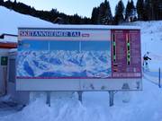 Panneau d'information à la station de la vallée