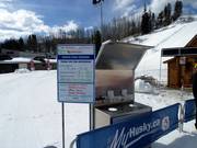 Panneau d'information à la station de la vallée