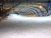 Piste damée dans le hall de ski