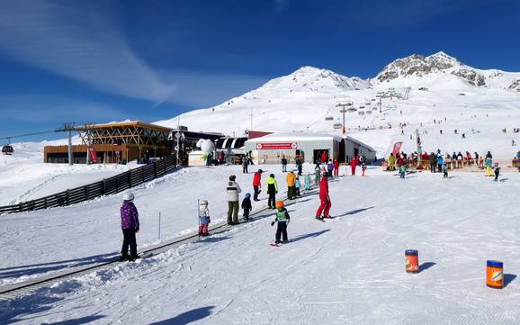 Stations de ski familiales Basse-Engadine – Familles et enfants Scuol – Motta Naluns