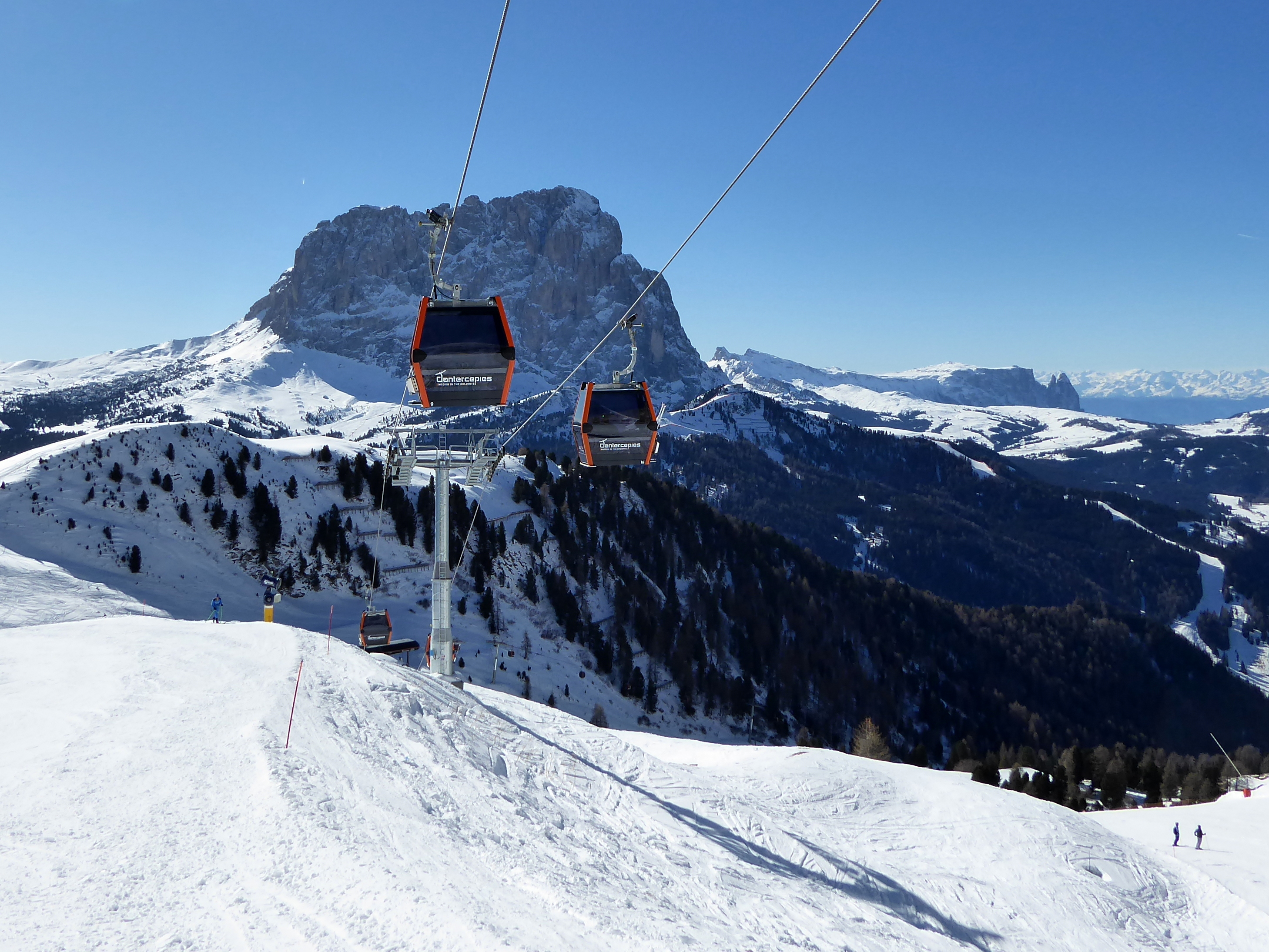 Domaines skiables [preposition-and-name-of-region]