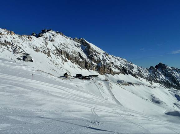 Sommet, centre de recherches sur le climat Schneefernerhaus et Sonnalpin