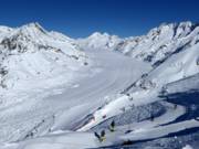 Piste depuis l'Eggishorn avec vue sur le glacier d'Aletsch