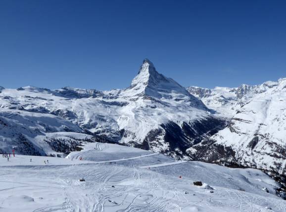 Vue sur le domaine skiable de Zermatt et Cervin